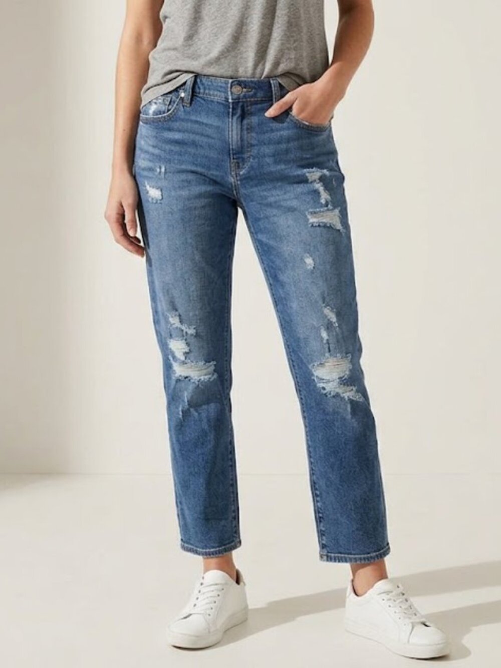 Old Navy Women Blue Jeans 10 Mid Rise Boyfriend Jeans 25' inseam